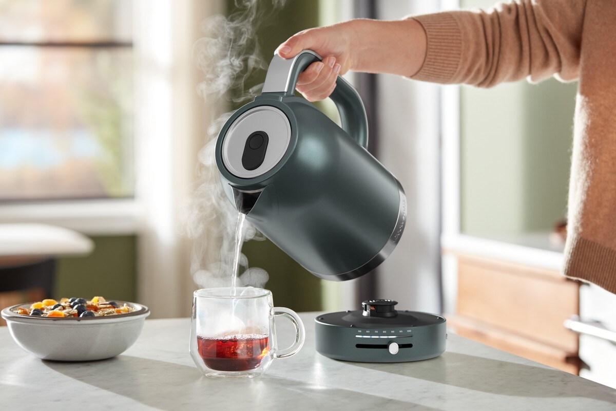 1.7 Liter Electric Kettle - Juniper - Image 3