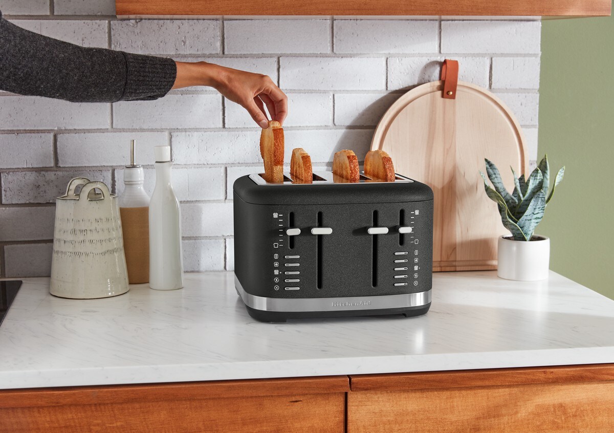 4 Slice Toaster - Cast Iron Black - Image 3